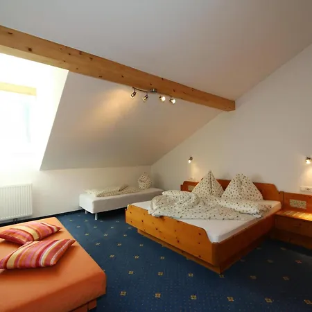In With Parking Space, Cleaning Included Apartment *